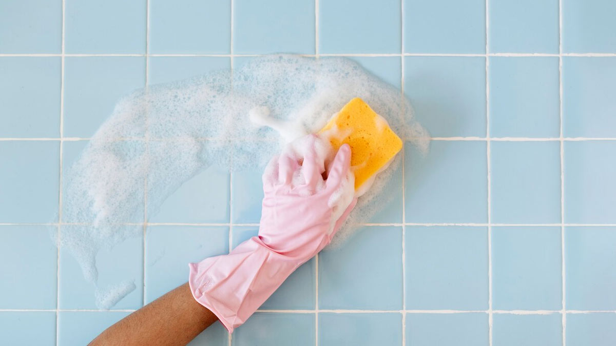 Bathroom Cleaning Hacks: 5 Ways To Use Baking Soda For A Stainless Bathroom