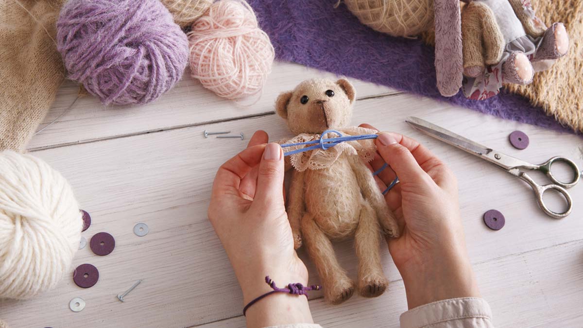 Teddy Day 2024: A Step-by-Step Tutorial To Make Teddy Bear To Gift Your Partner A Ball Of Happiness