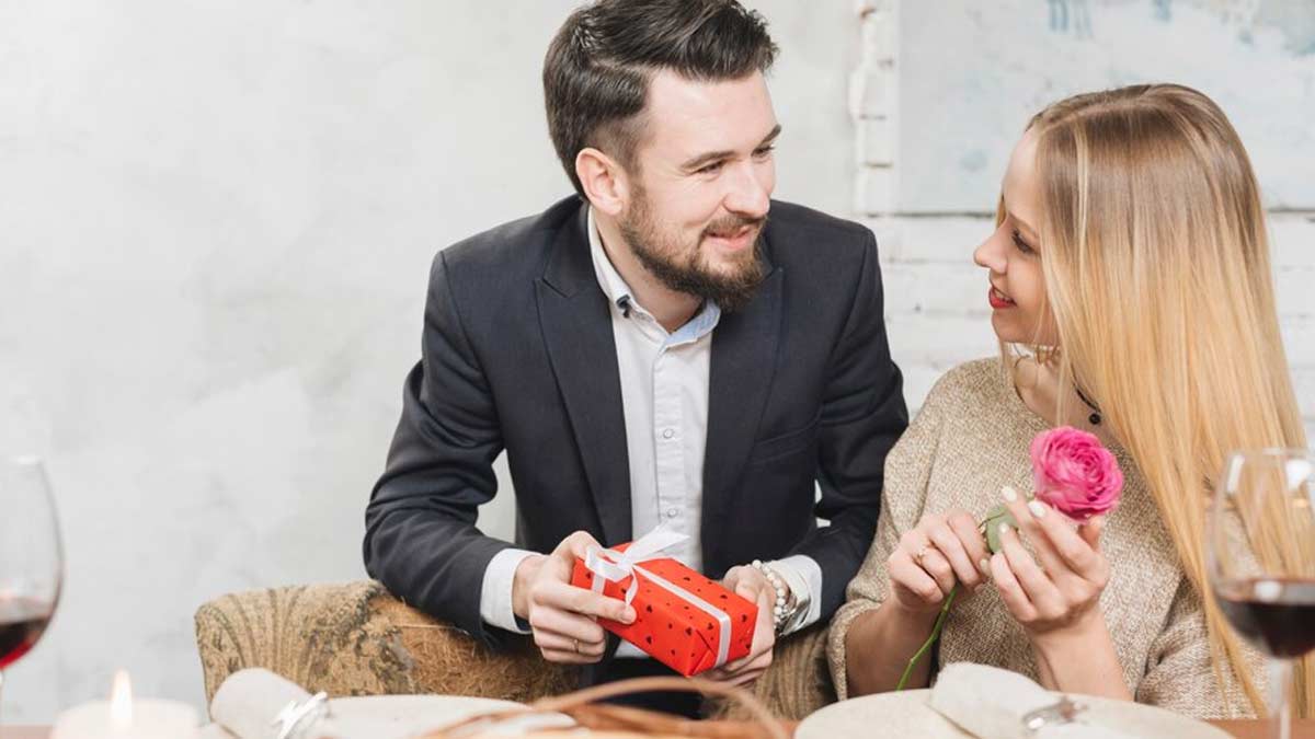 Surprise For Him: Valentine's Day Gift Inspirations For Husband And Boyfriend